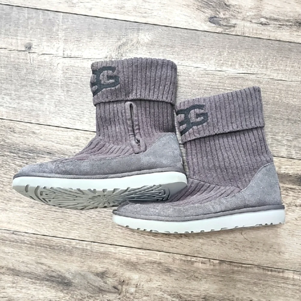 UGG W Classic Knit Boots